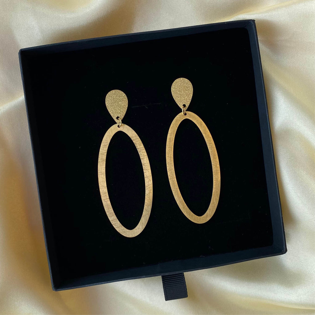 Gold oval Earrings - Teardrop - Gift Box - Paulie Pocket
