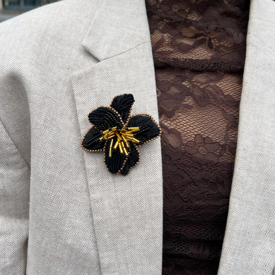 Brooch Blossom Black