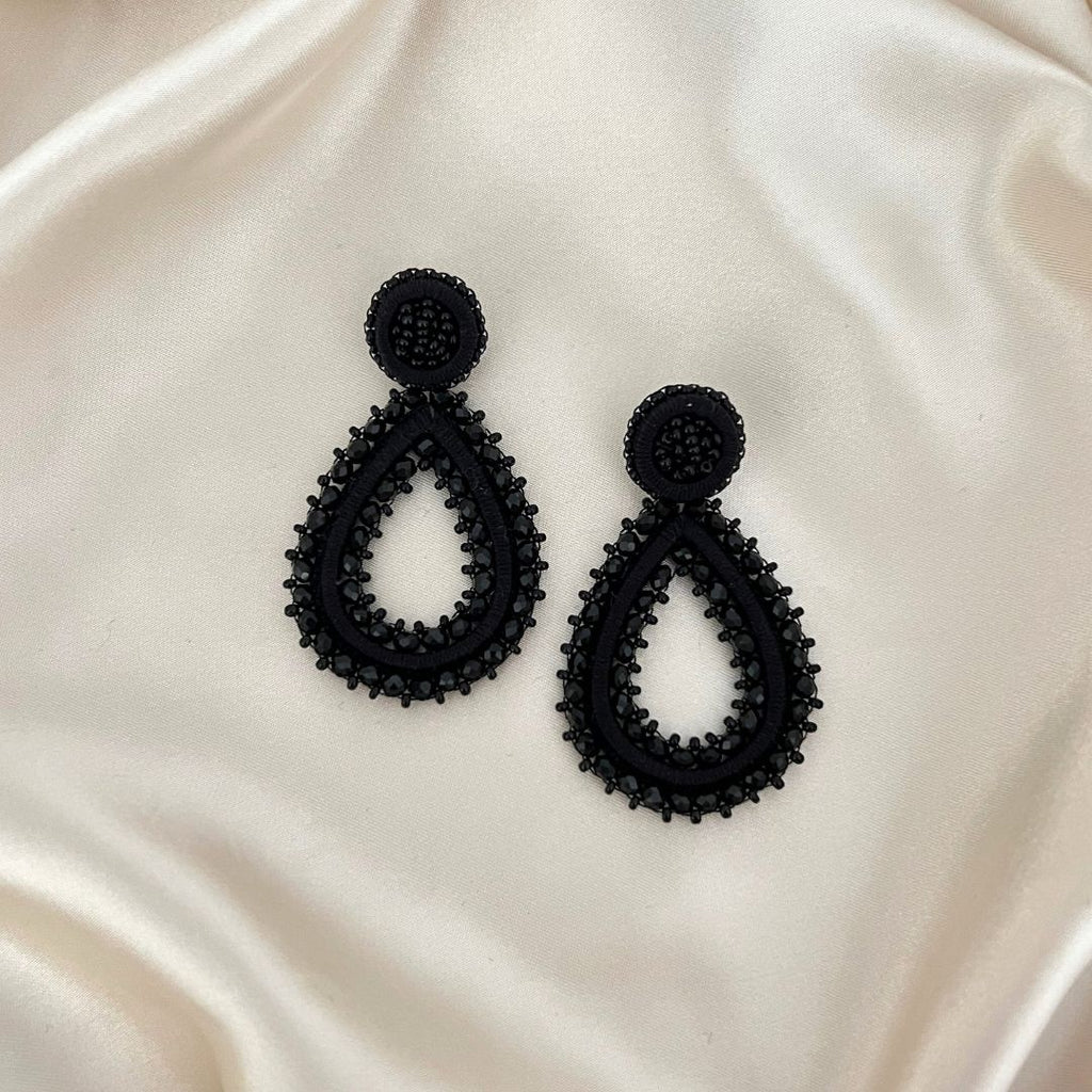 Drops Tarah Earrings - Black - Satin - Paulie Pocket