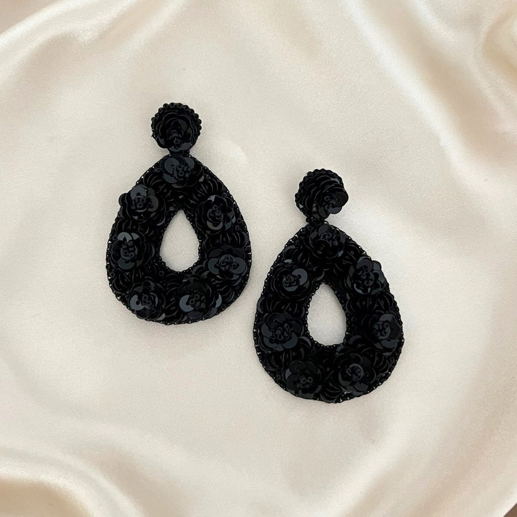 Marjolina Drops Earrings - Black - Satin - Paulie Pocket