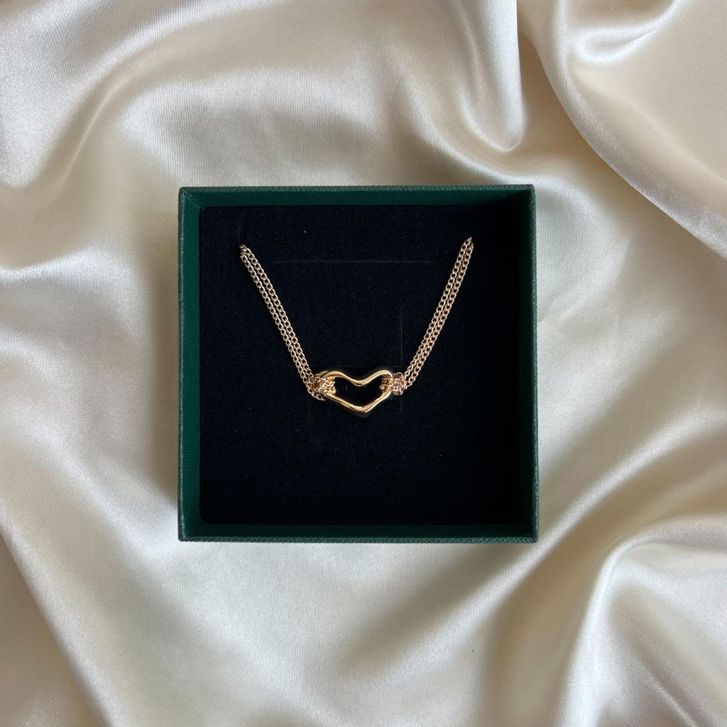Strong Women Award Bracelet | The heart that holds