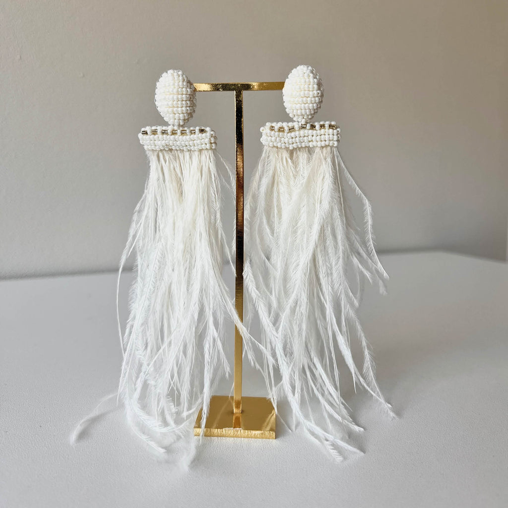 Isadora Feather Earrings - Beige Standaard - Paulie Pocket