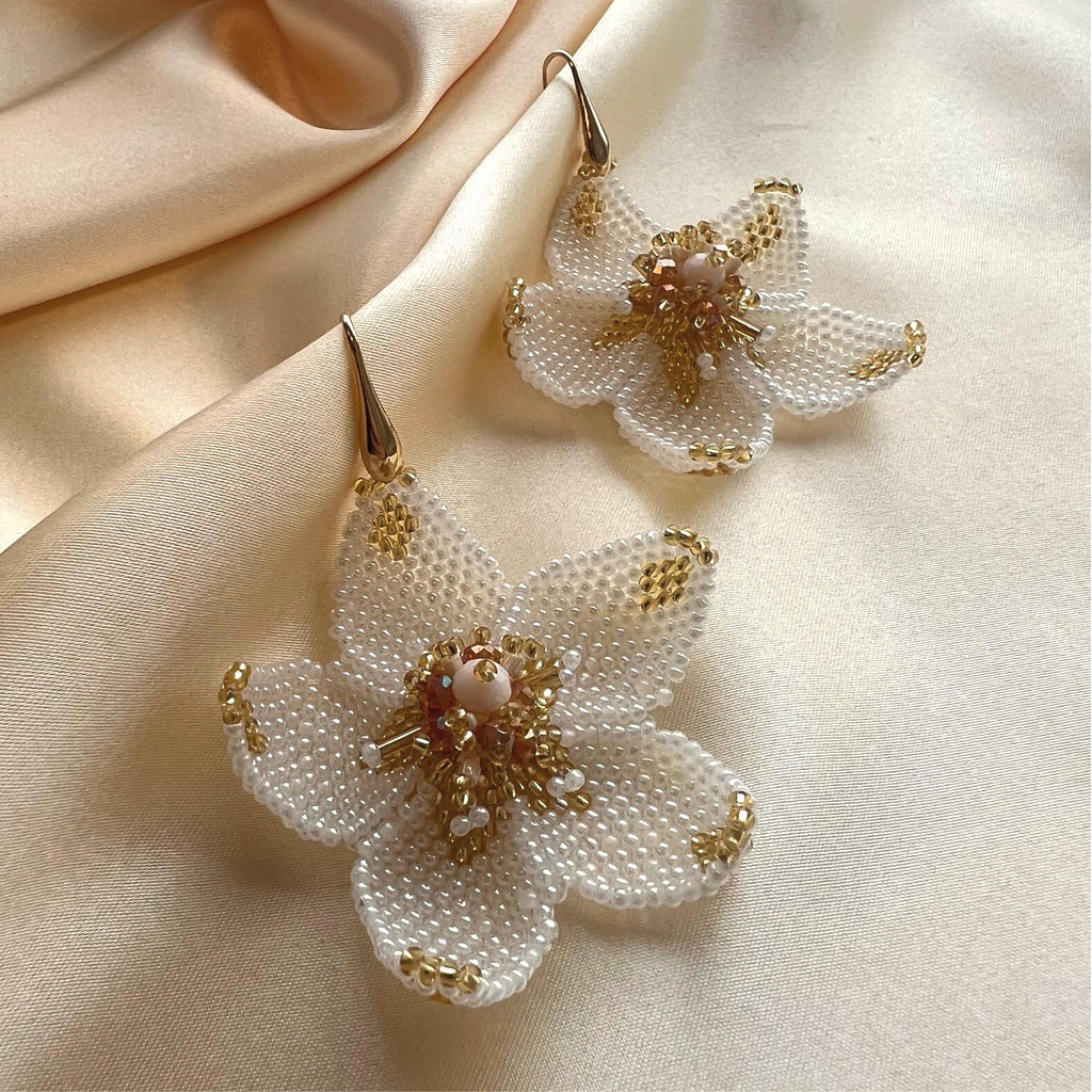 Poppy Flower Earrings - Beige Gold - Satin - Paulie Pocket