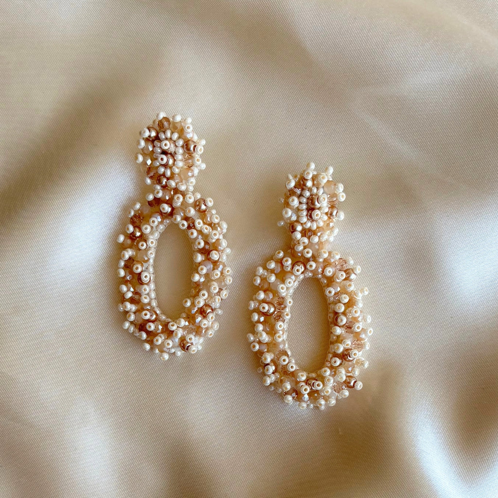 Small Oval Lizzy Earrings - Beige