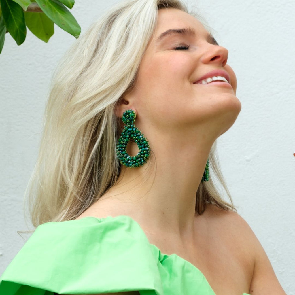 Drops Beads Earrings - Green - Model - Paulie Pocket